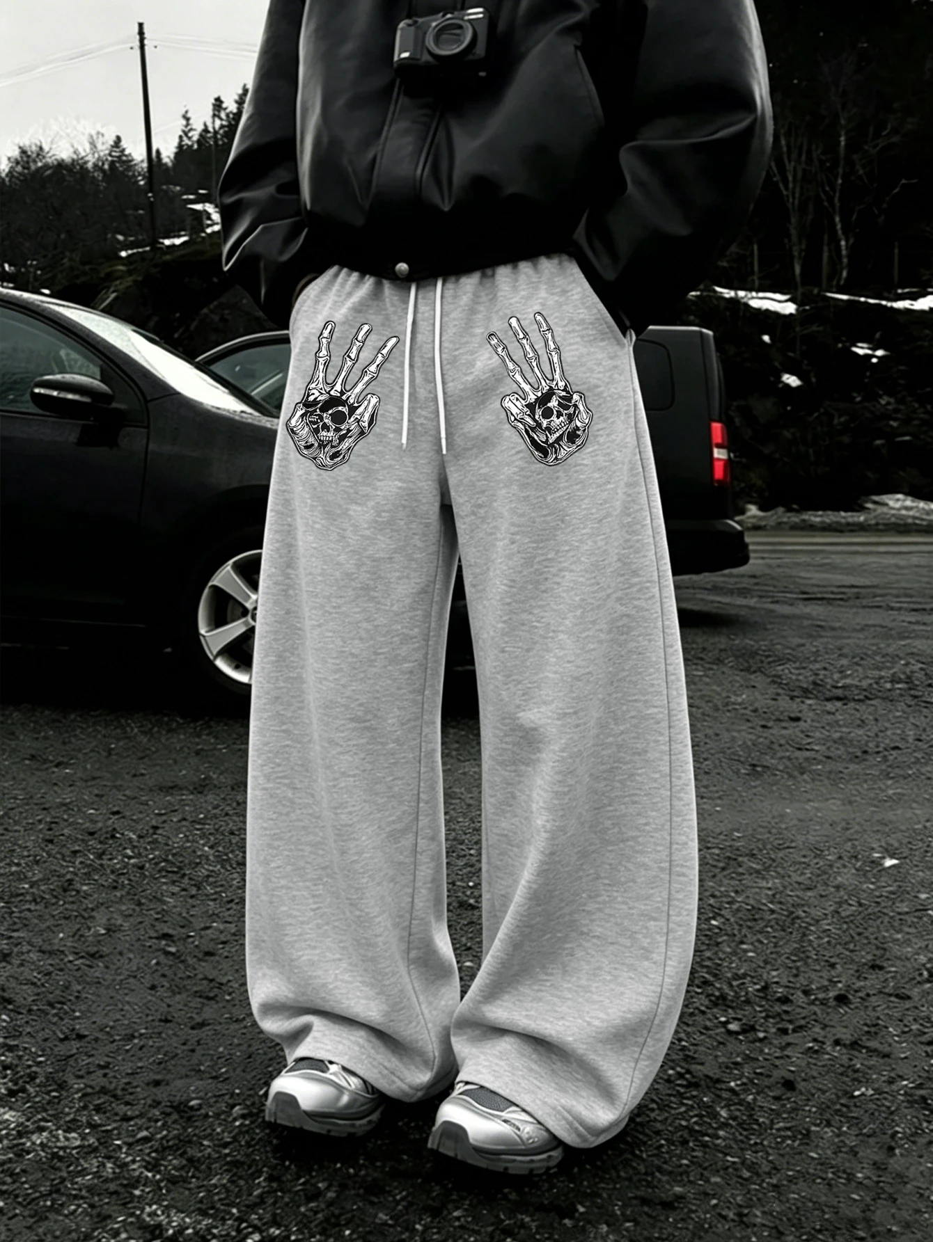Men Y2K Dark Gothic Streetwear Sweatpants, Skull Skeleton Hand Peace Sign Symmetrical Double Side PrintDrawstringLooseBaggyPants