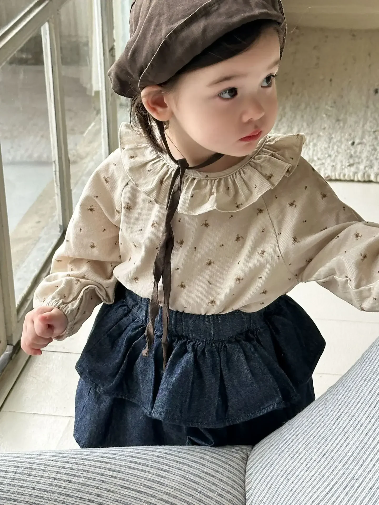 Girls Suits 2024 Autumn New Childrens Clothes Baby Girls Floral Shirt Sweater Cardigan Cowboy Cake Skirt Three-piece Set Cute