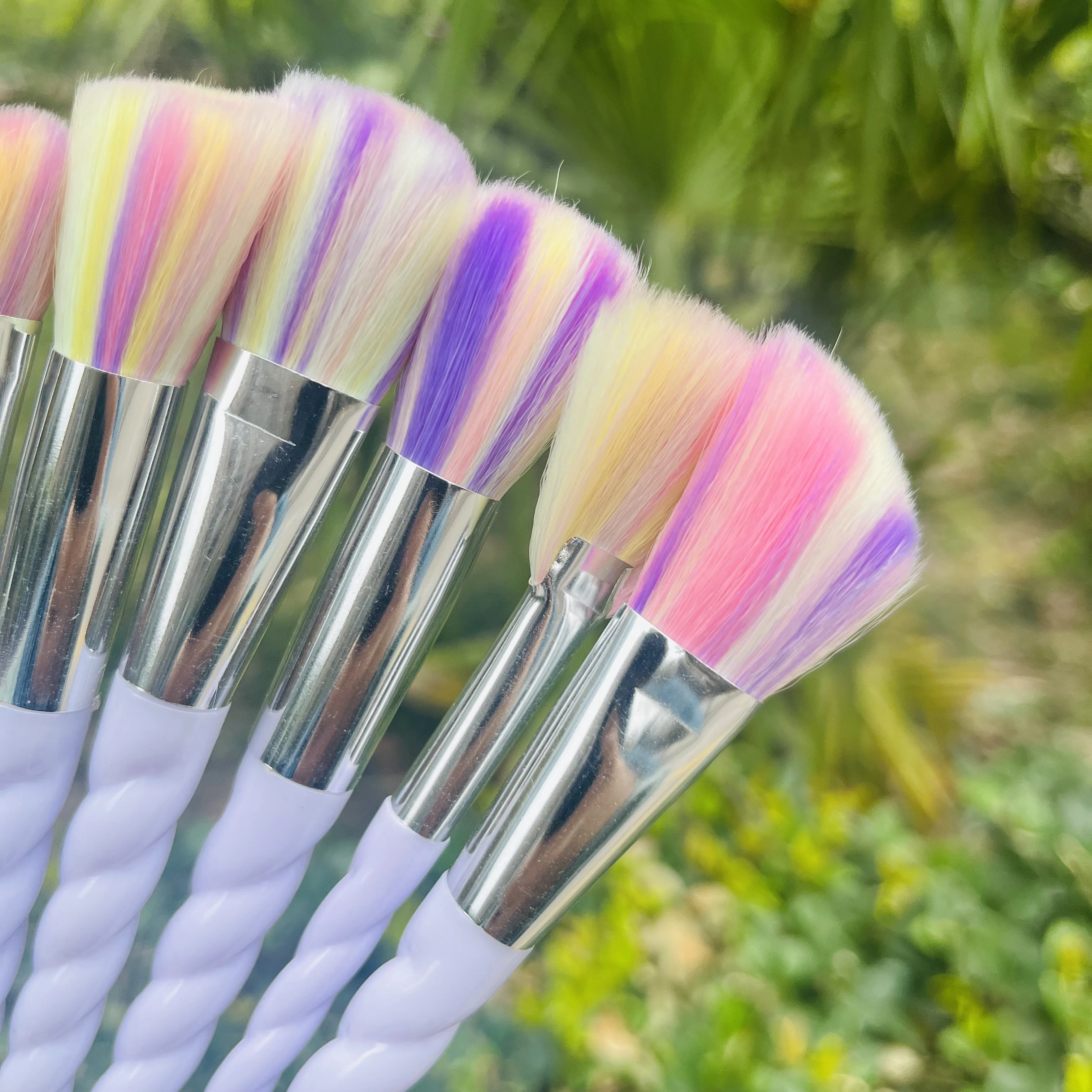 10pcs Unicorn Makeup Brushes With Colorful Bristles Handles Fantasy Makeup Brush Set Foundation Eyeshadow Brush Kit