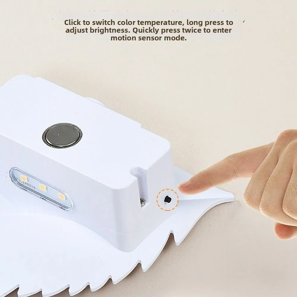 RGB/Warm Light Leaf Wall Lamp Remote Control Wireless Wireless Magnetic Wall Light Decorative Lighting Dimmable
