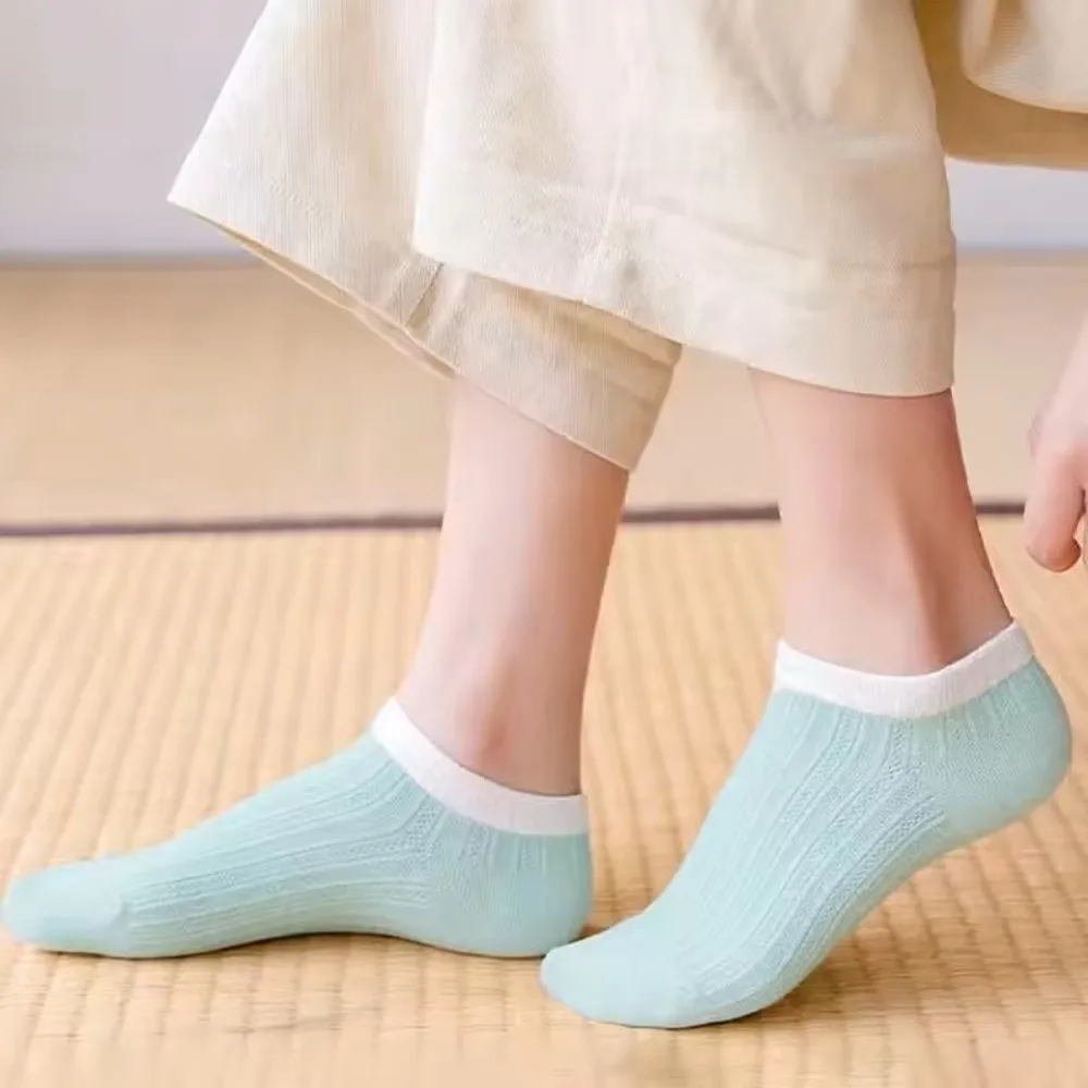 

5 Pairs New Multicolor Short Socks Thin Breathable Socks Comfortable Moisture-wicking Ankle Socks Women