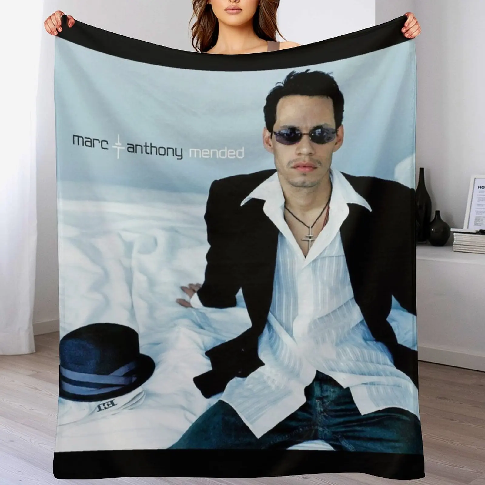 

Marc Anthony mended Throw Blanket Warm Comfortable Blanket for Office Napping