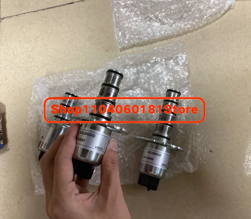 1PCS 0501-320-205 NUOVO IN MAGAZZINO Elettrovalvola Idraulica AT310587 AT310584 AT310586 per John Deer-e 210LE 210K 210LJ 310J 310K