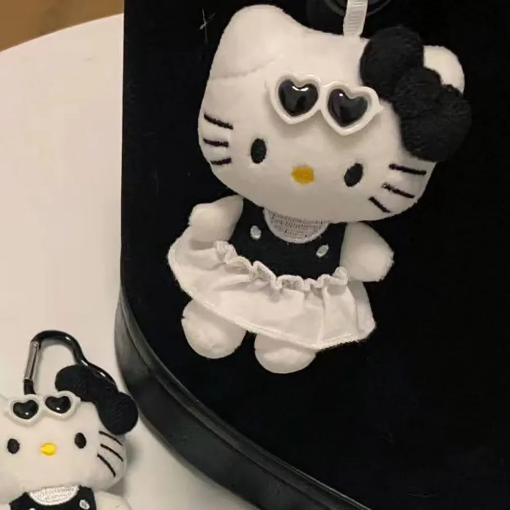 Sanrio Hello Kitty Doll Keychain Cartoon Soft Toy Bag Cute High-looking Fashion Pendant Accessories Birthday Gift for Friends image 3
