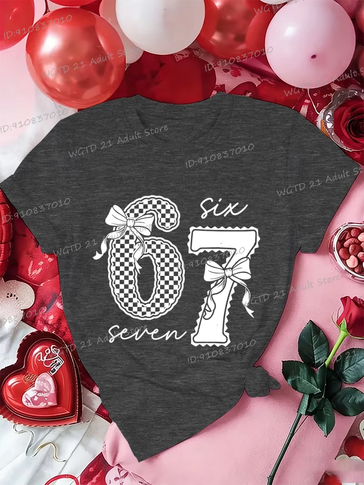 楽しいシックスセブンコケットボウシャツバレンタインデー67トレンド女性男性Tシャツクルーネック半袖カップルマッチングトップスギフト