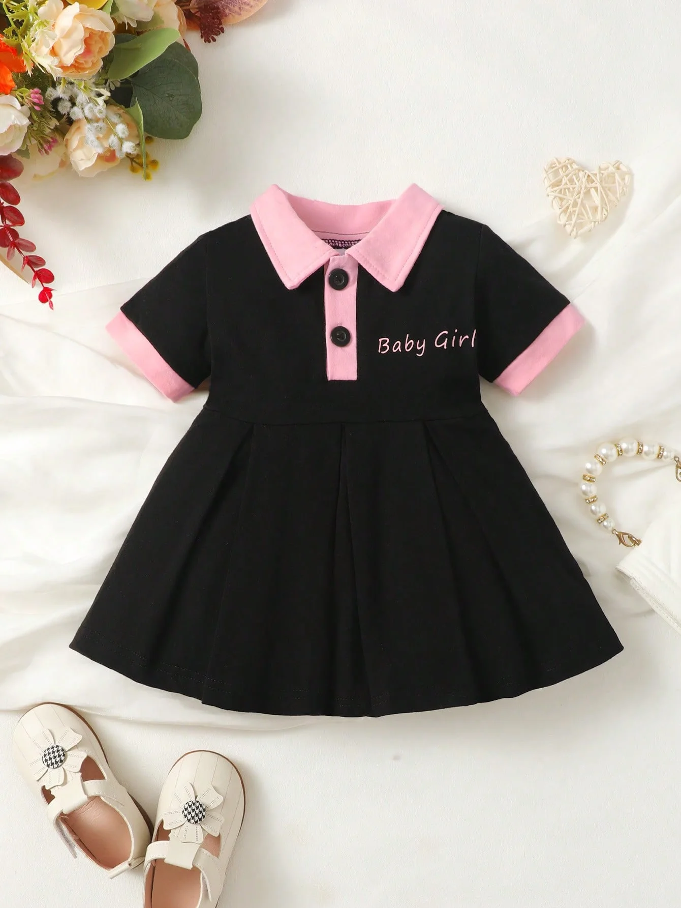 Summer Baby Girl Letter Graphic Contrast Collar Pleated Hem Dress