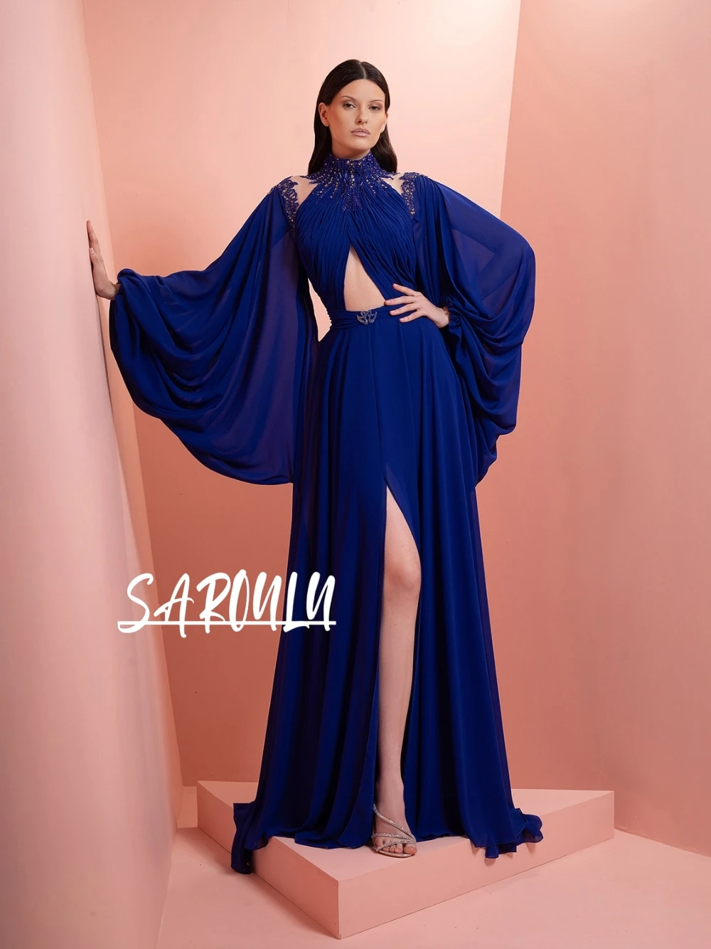 

2026 Gorgeous Latern Sleeves Sexy Cut Out Evening Dress Flowy A Line Simple Beads Lace Cocktail Gown With Slit Customized