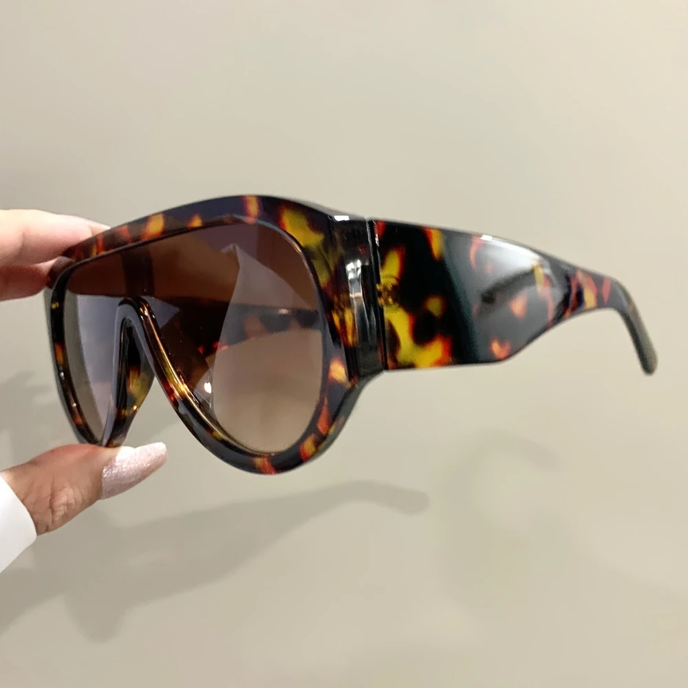 2026 Y2K Oversized One-Piece Aviator Sunglasses Women Men Pilot Shades UV400 Sun Glasses for Driving & Travel, Trendy Eyewear