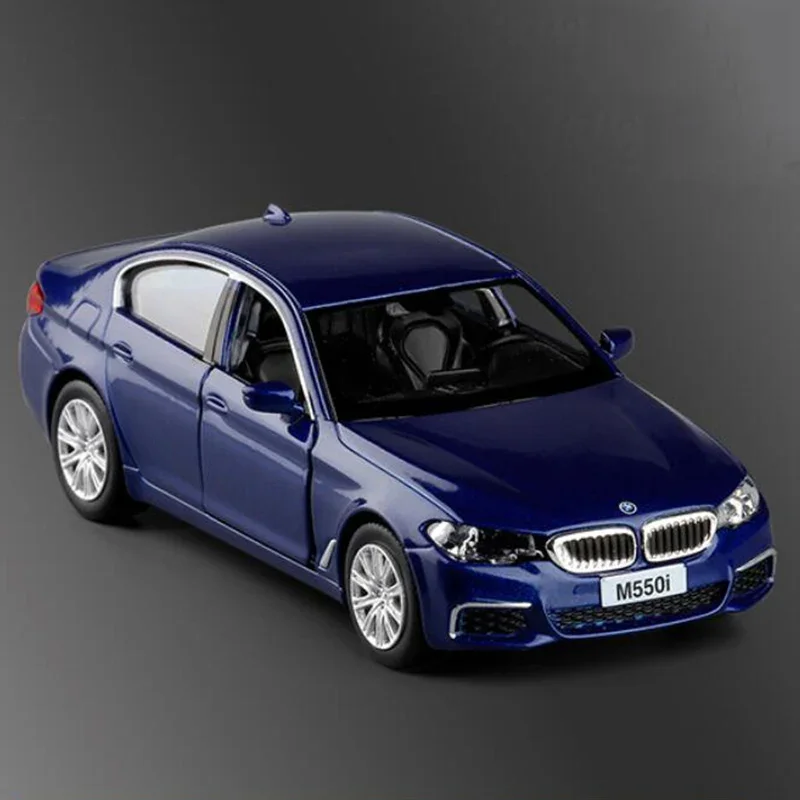 

1:36 BMW 550i High Simulation Diecast Car Metal Alloy Model Car Children's toys collection gifts F211