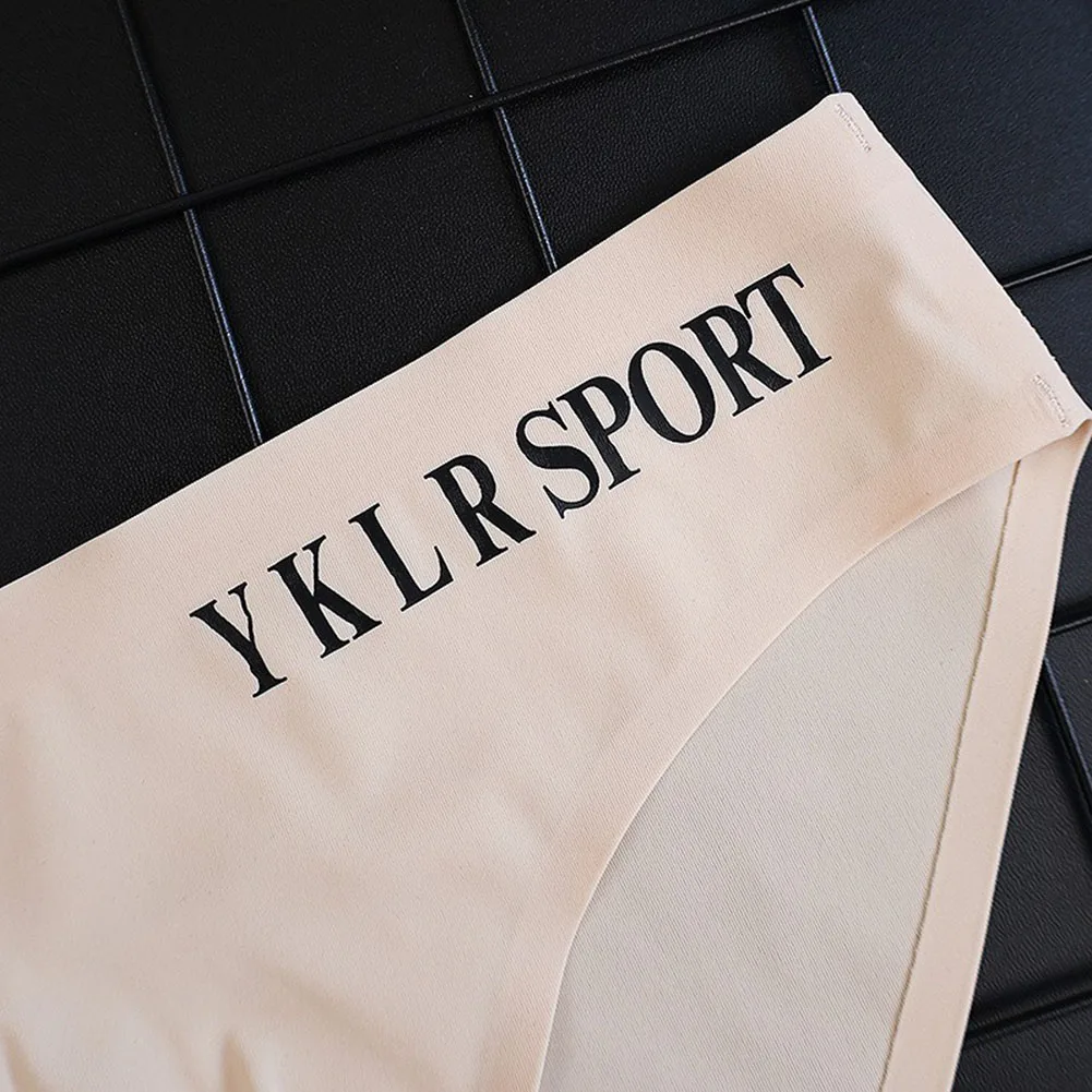 Men Ice Silk Seamless Elastic Briefs Underwear Bikini Shorts 3D Bulge Pouch Ultra-thin Fitness Sports Cooling Panties