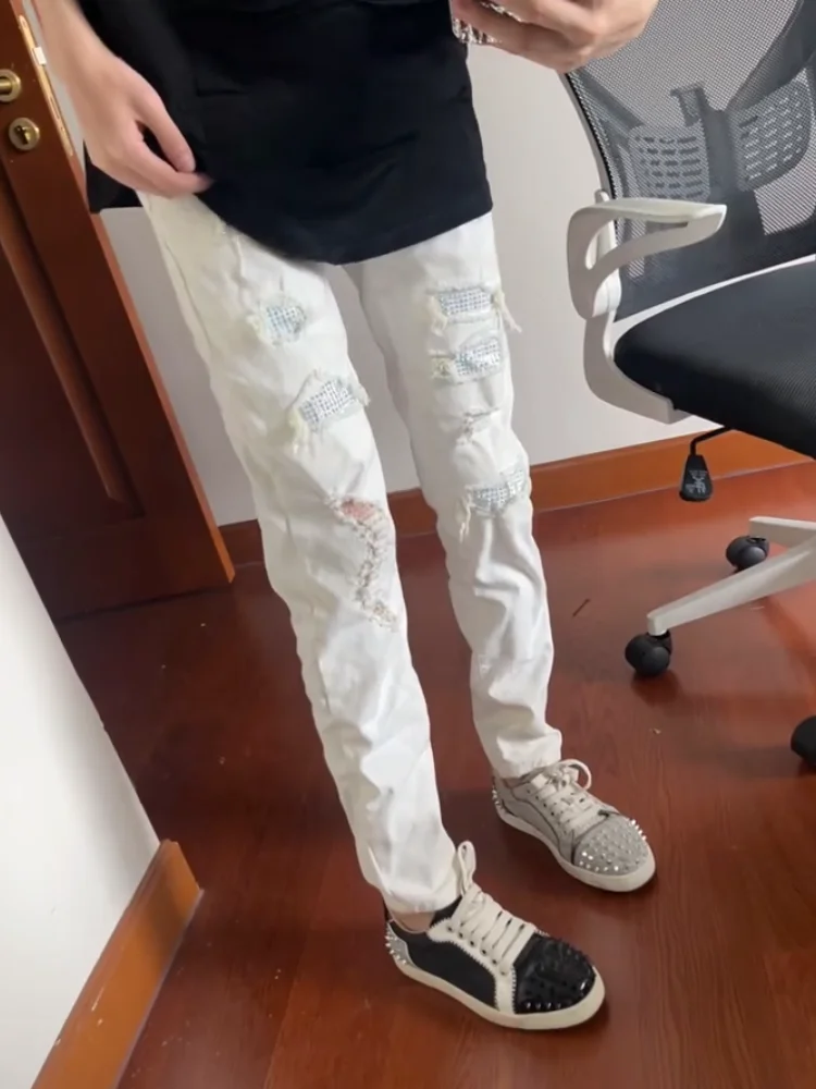 

Korean Sle Simple White Denim Jeans Men's Autumn New Hole Iron Diamond Slim Straight Long Pants Casual Wear Youth Faion