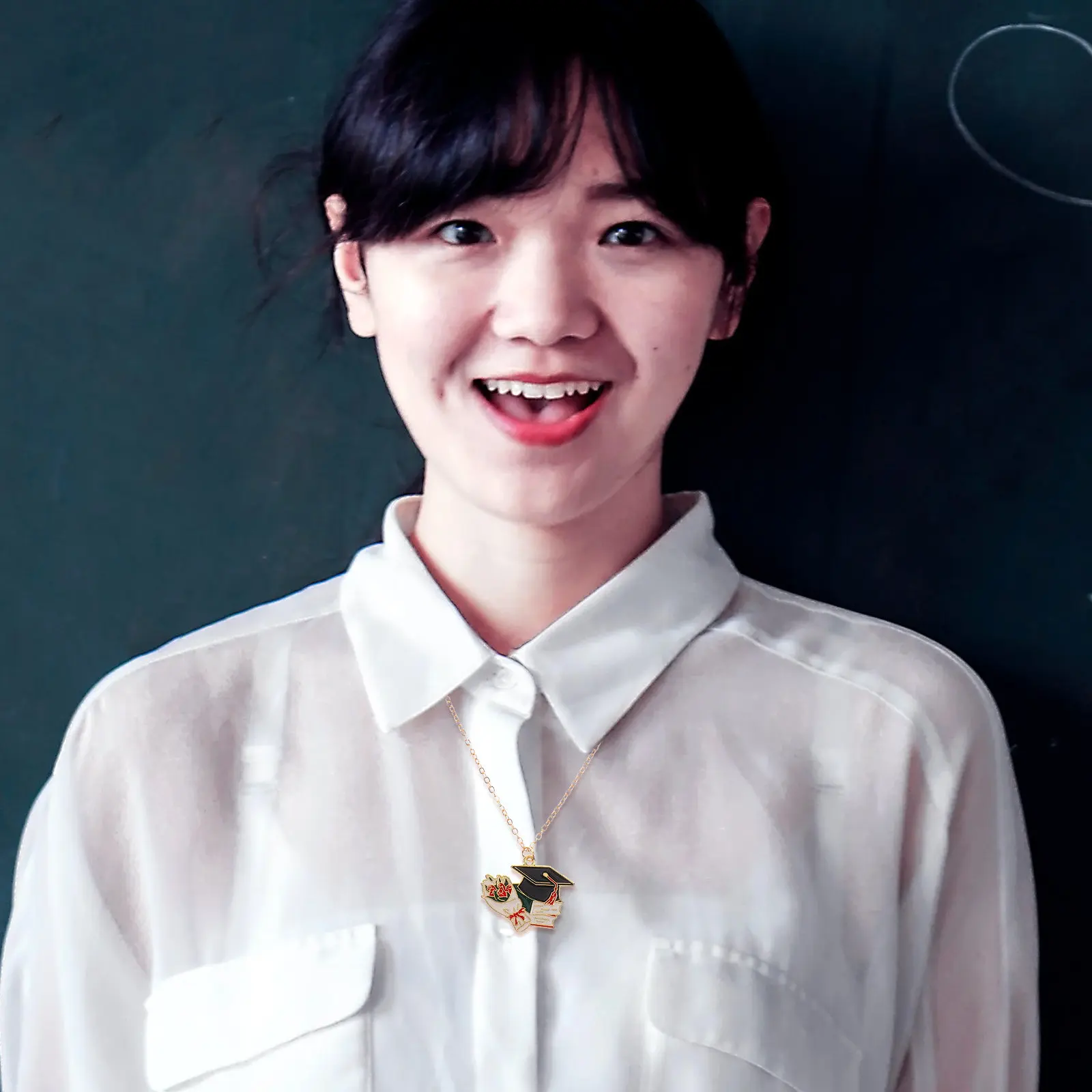 Graduation Cap Zinc Alloy Necklace Delicate Grad Pendant Graduation Jewelry Gift for College High School Classmates