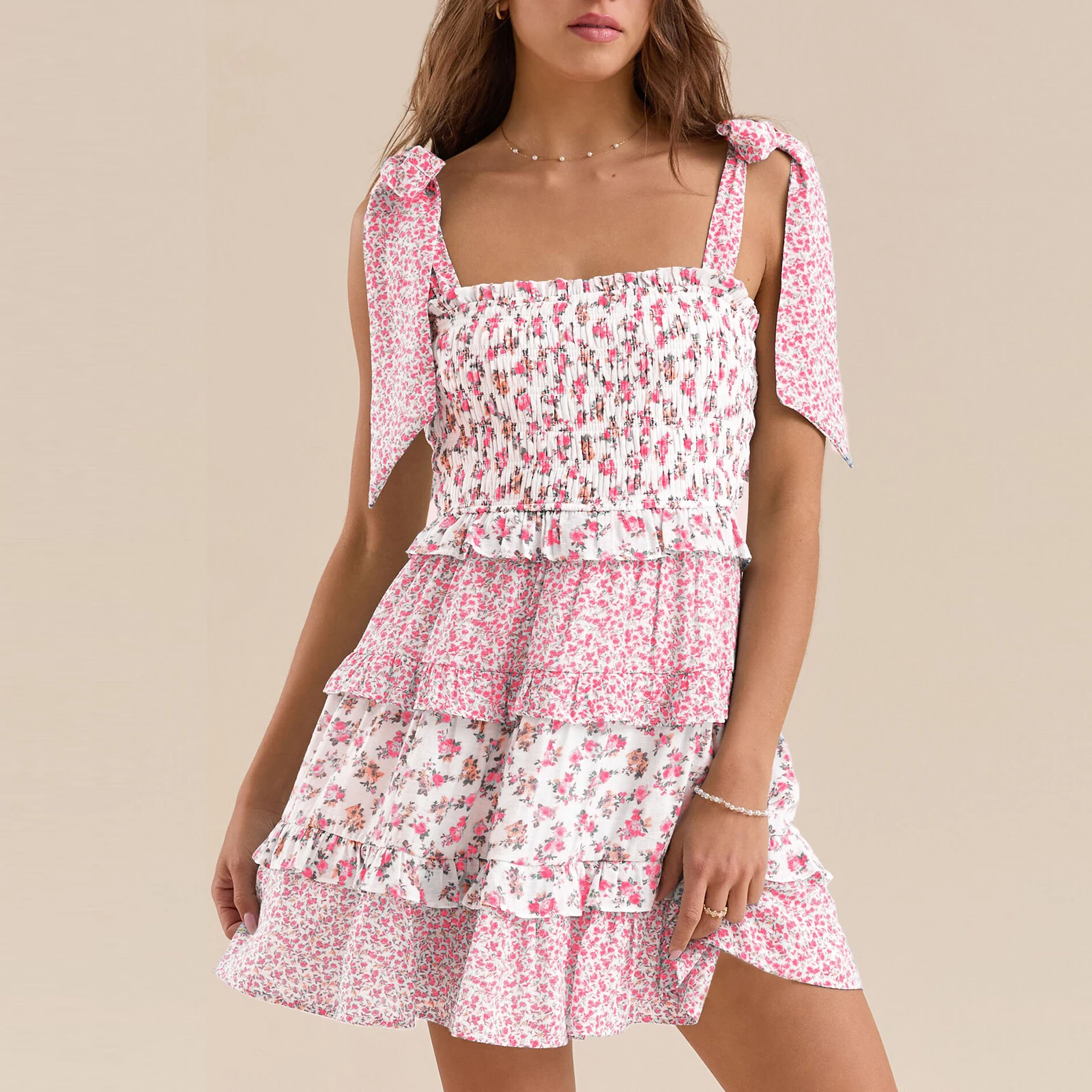ผู้หญิงผูกไหล่ Prairie เก๋ฉัตรฤดูร้อนแขนกุดพิมพ์ลายดอกไม้ Smocked หน้าอกชุดสั้น Flowy Dress
