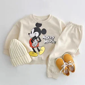 Mickey-Mouse-kapüşonlu ve kot pantolonlu, mürettebat yakalı ve antrenman kıyafetleri, gri, gündelik giyim, stil içeren bir erkek bebek için basılmış sweatshirtler 2 yaşındaki bebek için en büyük giysi satışlarından 12'si, no. 7