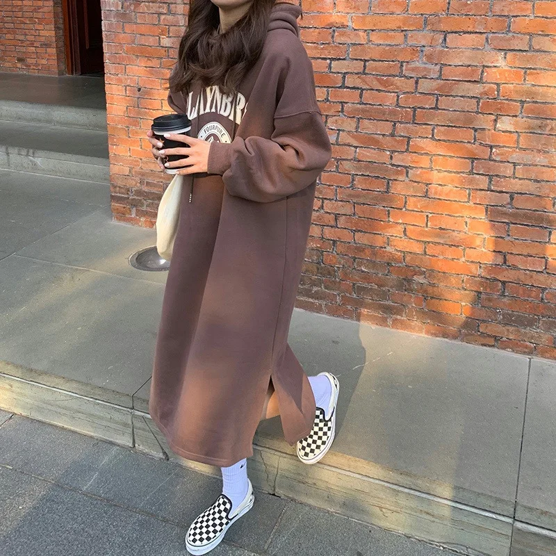 

Autumn and Winter Oversize Lazy Wide Pine Hem with A Slit and Plush Thickened Knee Length Hooded Casual Fashion Dress for Women