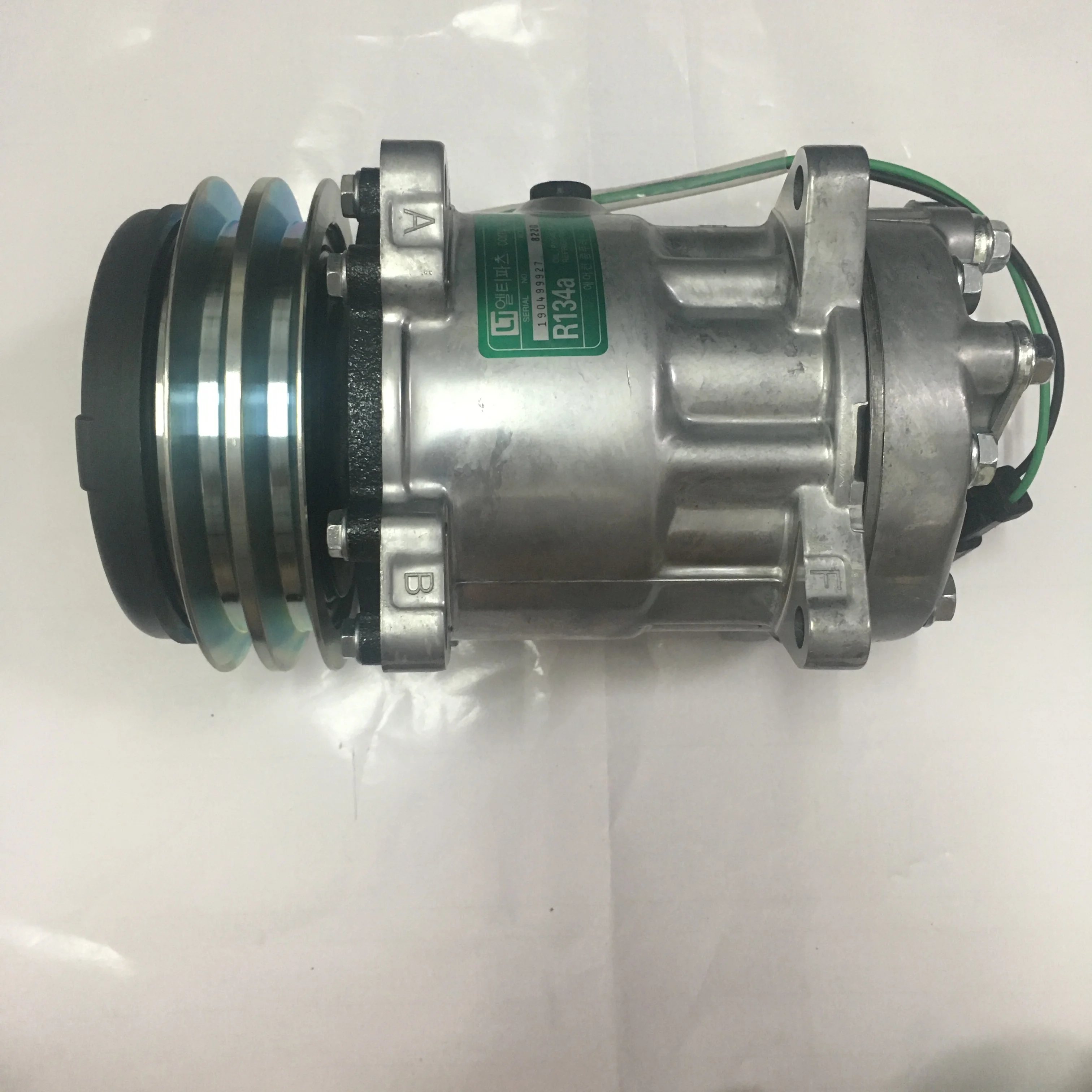 Wholesale AIR CONDITIONING COMPRESSOR 14506862/1451864/15082742/14649606 FOR EXCAVATOR EC140EC210EC300