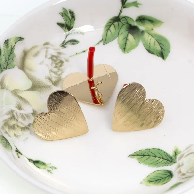 New 23mm 6 Pieces High Quality Zinc Alloy Matte Gold  Curved Heart Earring Base Connectors for DIY Earring Jewelry Accessories