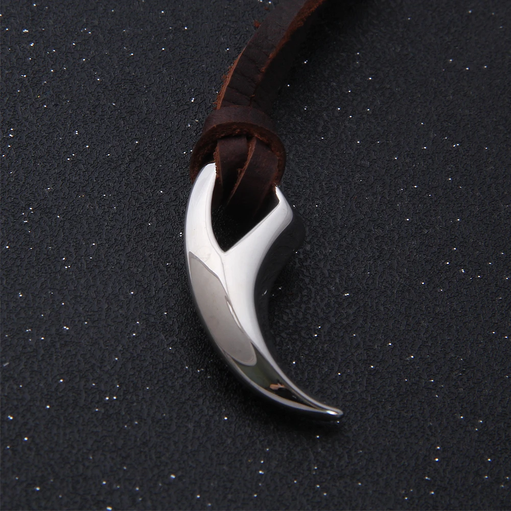 Stainless Steel Wolf Fang Tooth Spike Pendant Necklace Men Women Animal Tooth Leather Rope Necklace Fashion Fitness Jewelry