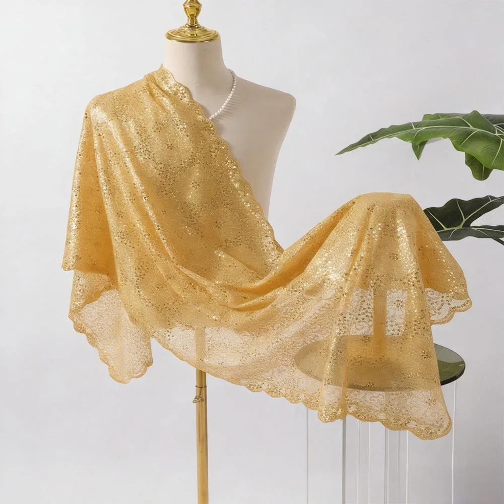 

Элегантные вечерние платья, шали, прозрачные ажурные накидки с декоративной отделкой, свадебные болеро из нежной ткани с вышивкой пайетками
