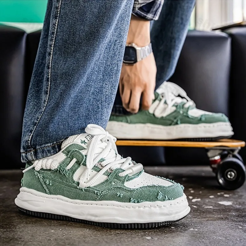 

Niche Design Men's Low Top Thick Soled Casual Sports Shoes 2025 Autumn New Fashion Trend Versatile Comfortable Platform sneakers