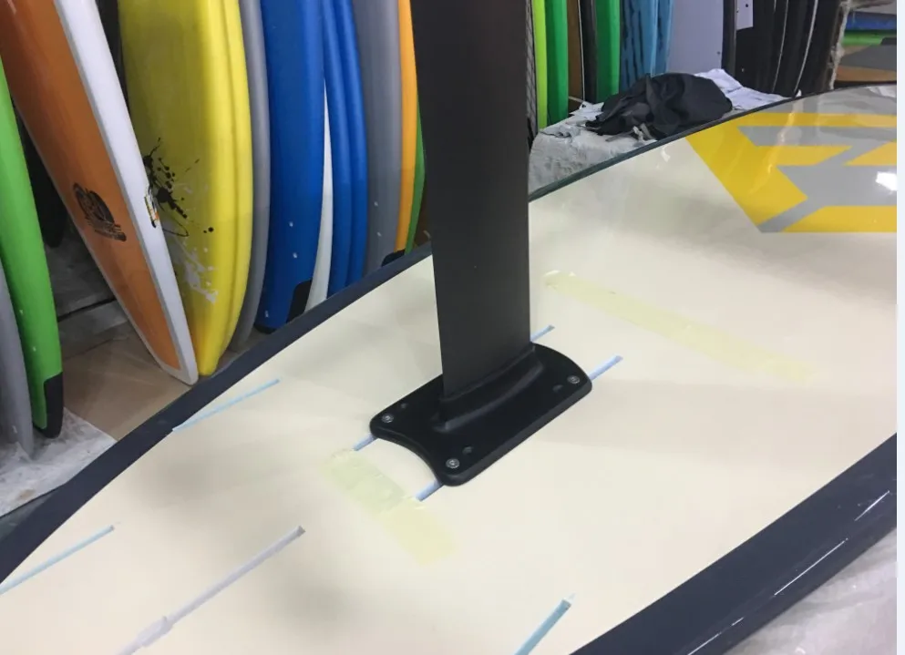 لوح ركوب الأمواج الكهربائي من ألياف الكربون Hydrofoil