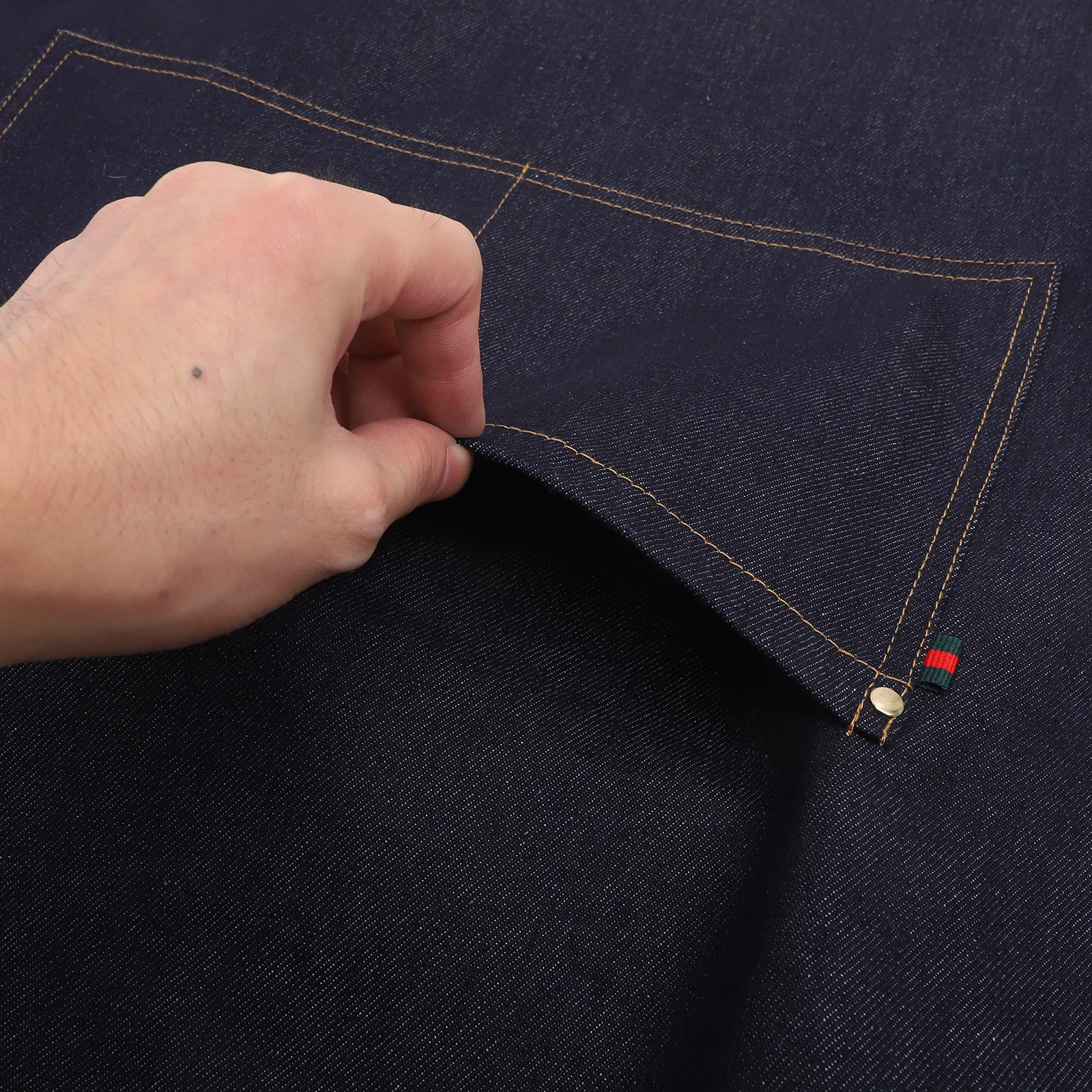 

1Pcs Denim Jean Work Apron Cotton Polyester Easy Wear Off Utility Pockets for Salon Kitchen Cafe Hairstylist