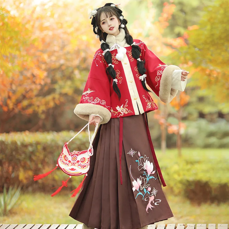 

Ming Hanfu women's horse skirt winter coat thickened Chinese new 2024 students thickened ancient clothing