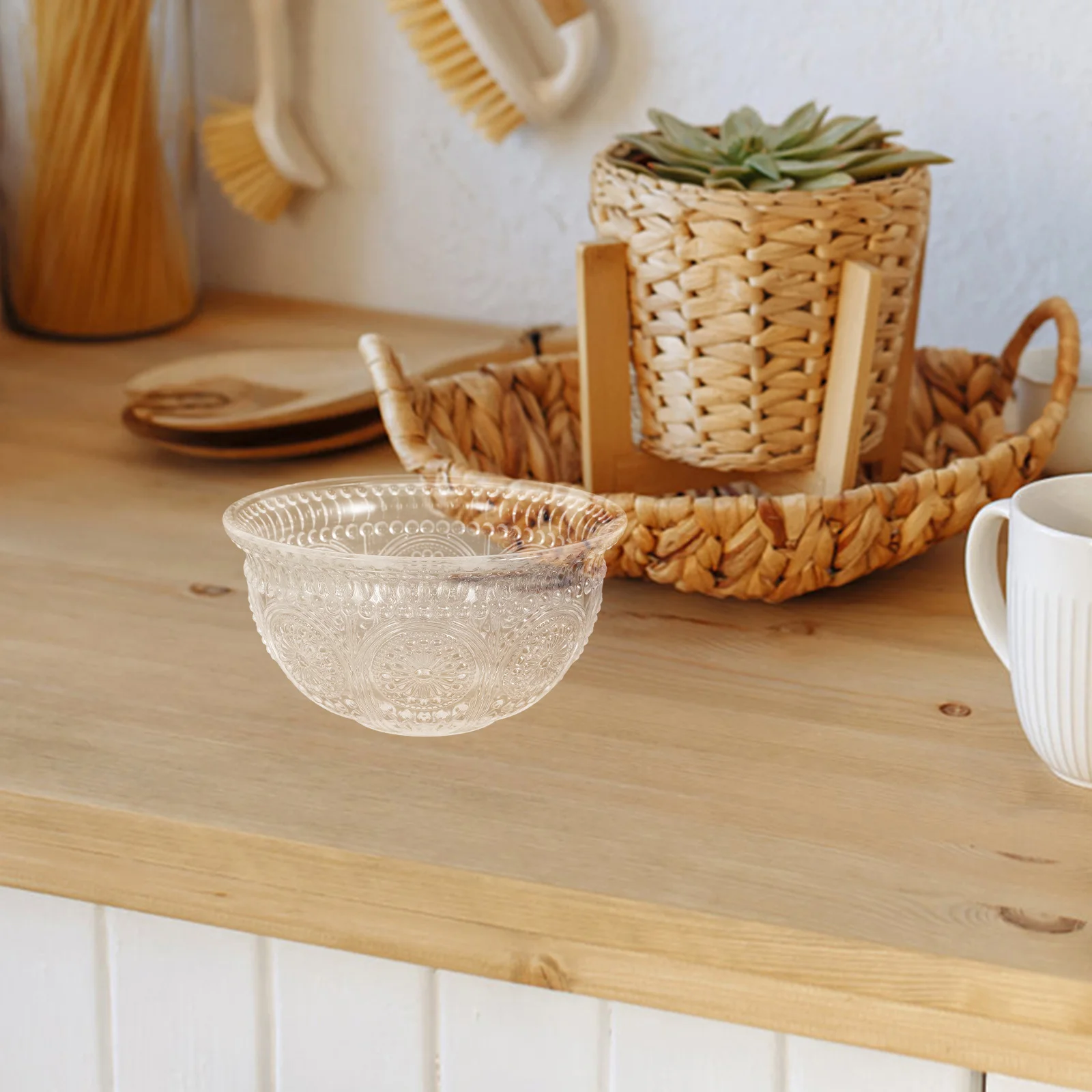 

1Pcs Retro Embossed Glass Bowl Clear Food Serving Salad Dessert Multi-Purpose Creative Kitchen Container for Banquets Hotels