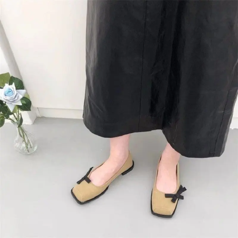 

2024 Summer New Letter Bow Flat Shoes Women's Head Light Mouth Color Matching Ballet Soft Soles Fashion Comfort English Style