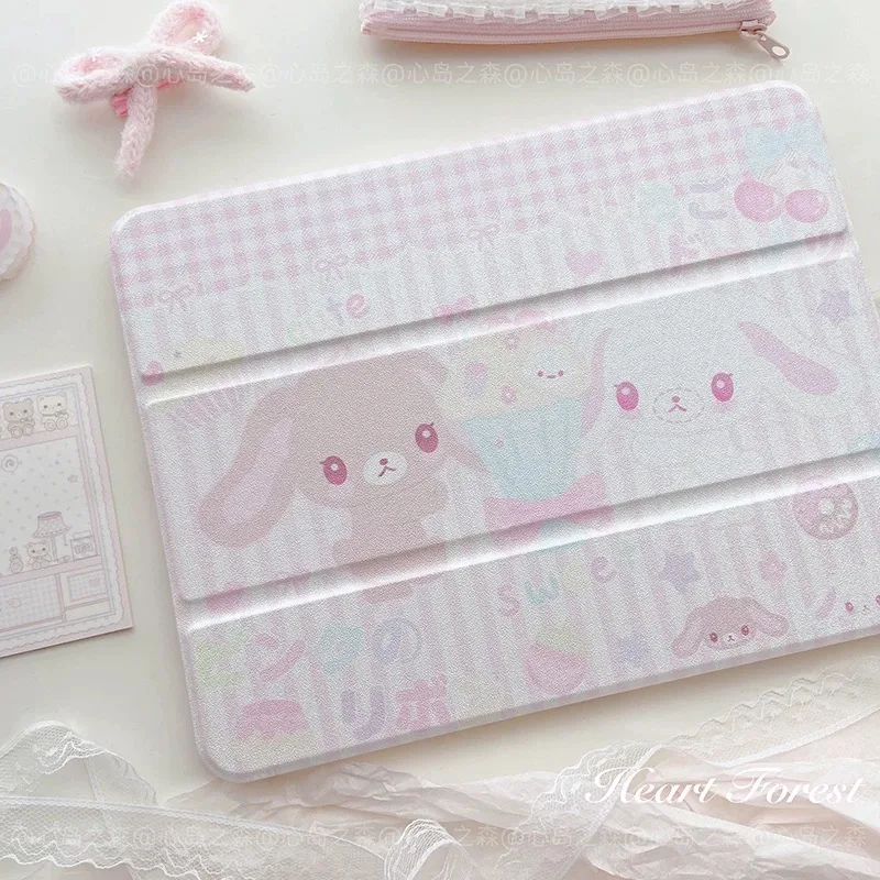 Cute rabbit iPad case, suitable for iPad, made of acrylic material.