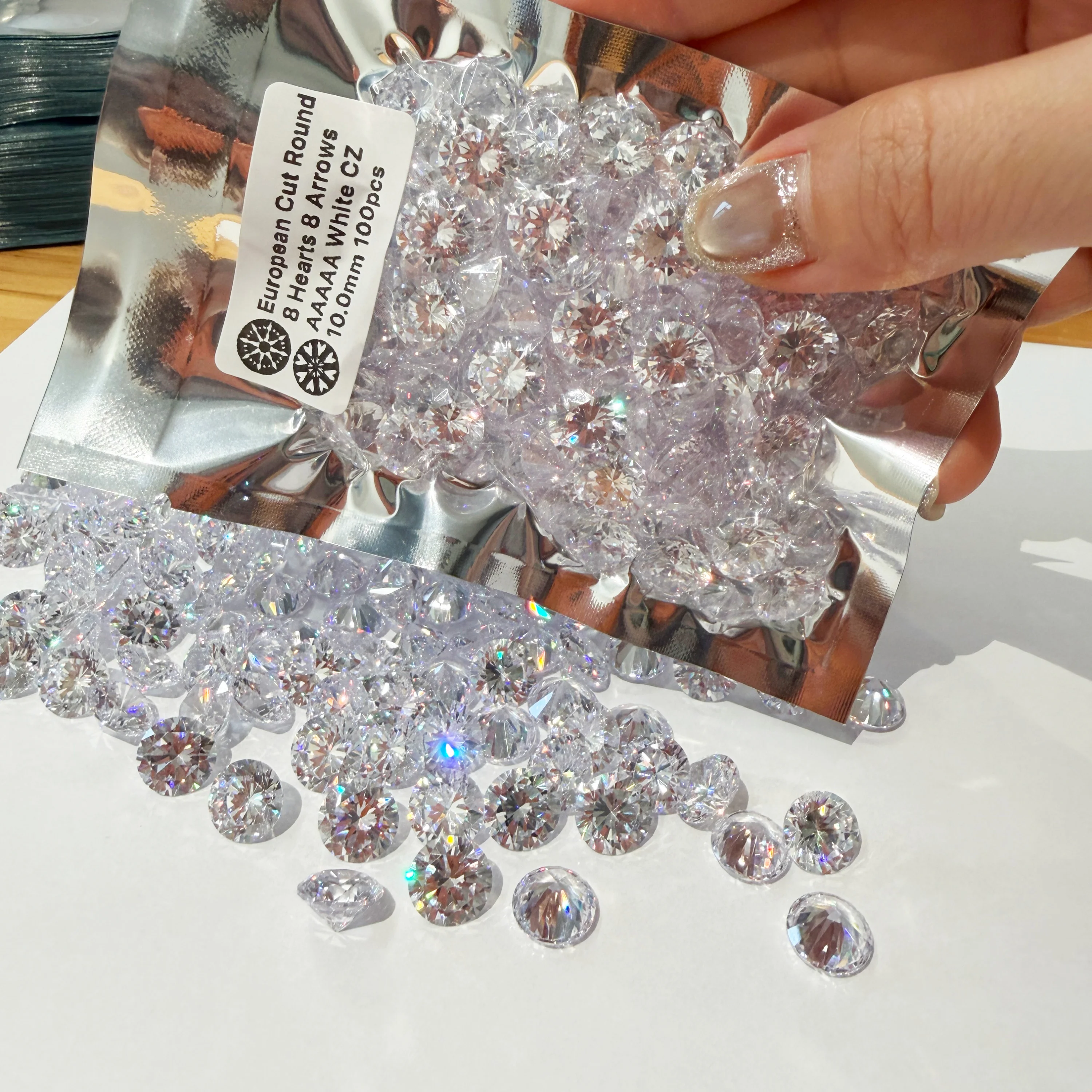 

100pcs AAAAA White CZ Loose Stones 3.0mm~20mm Hearts Arrows Brilliant Cut Round Cubic Zirconia for DIY Jewelry Making