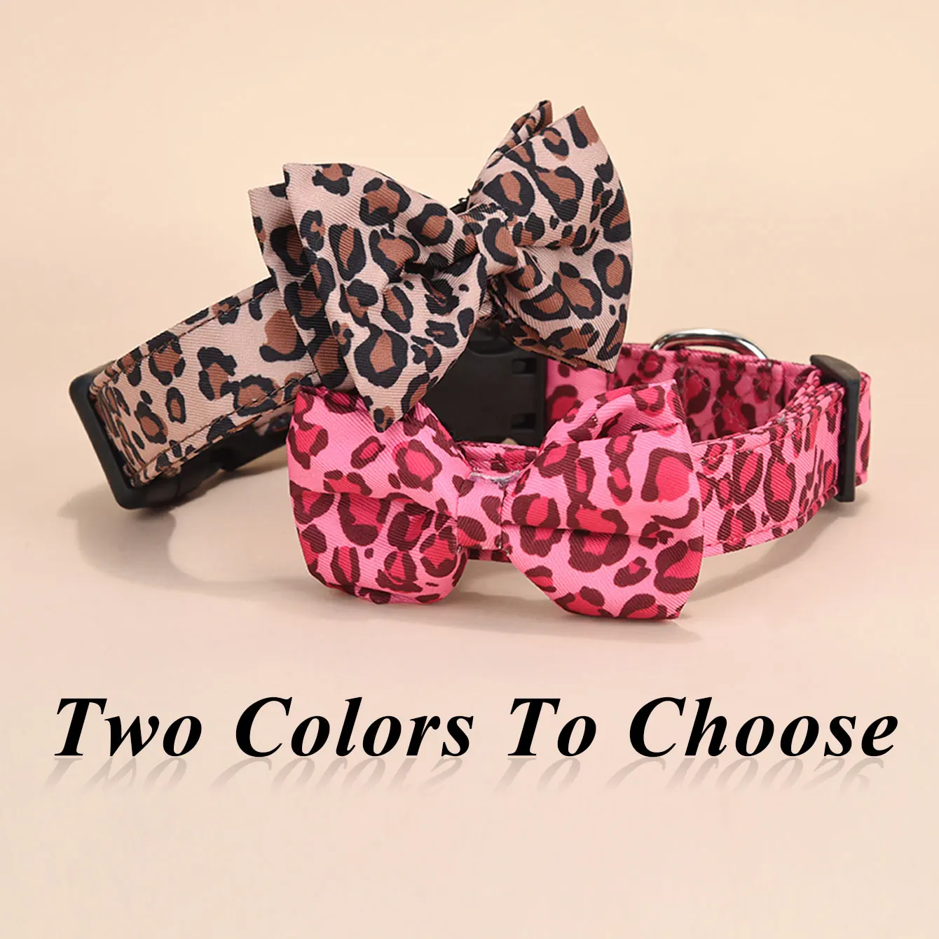 CP571--Collar para perro mascota de tela de sarga con estampado de leopardo con campana negra pequeña y pajarita extraíble.