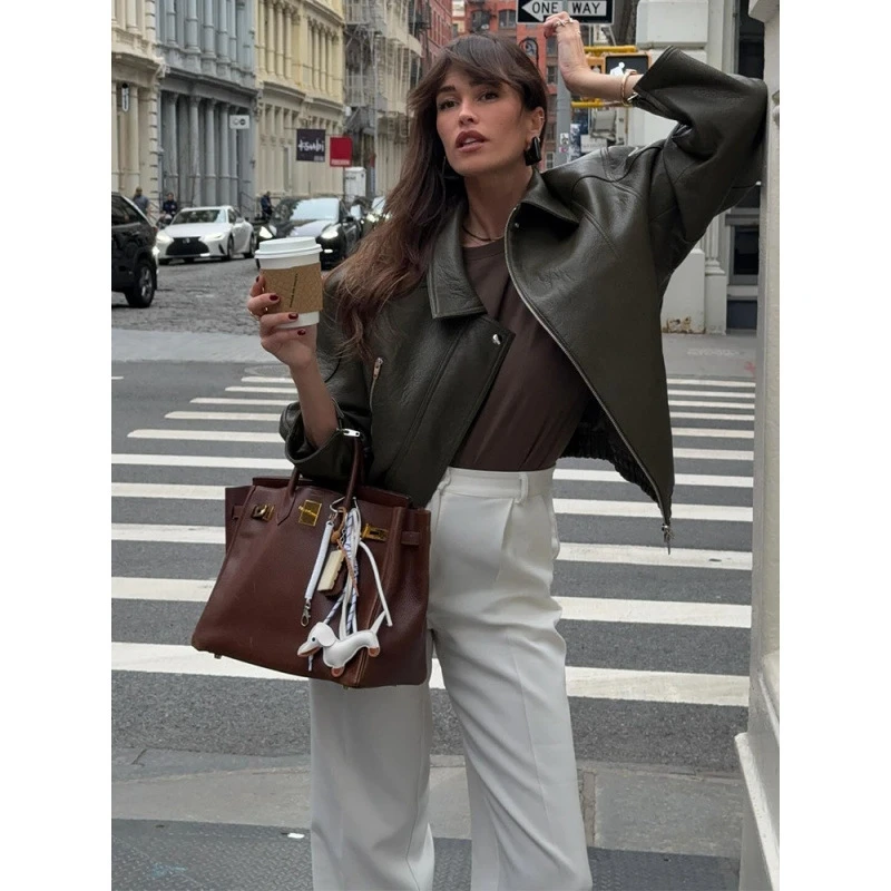 グリーンパッチワークレザーショートジャケットスタンドカラー長袖ルーズミニコート女性のためのカジュアルデイリーストリートウェア秋の女性