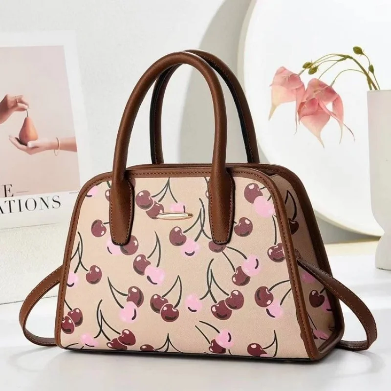 

Elegant Lucite Clutch With Leather Trim For Women With Retro Modern Look For Evening Events