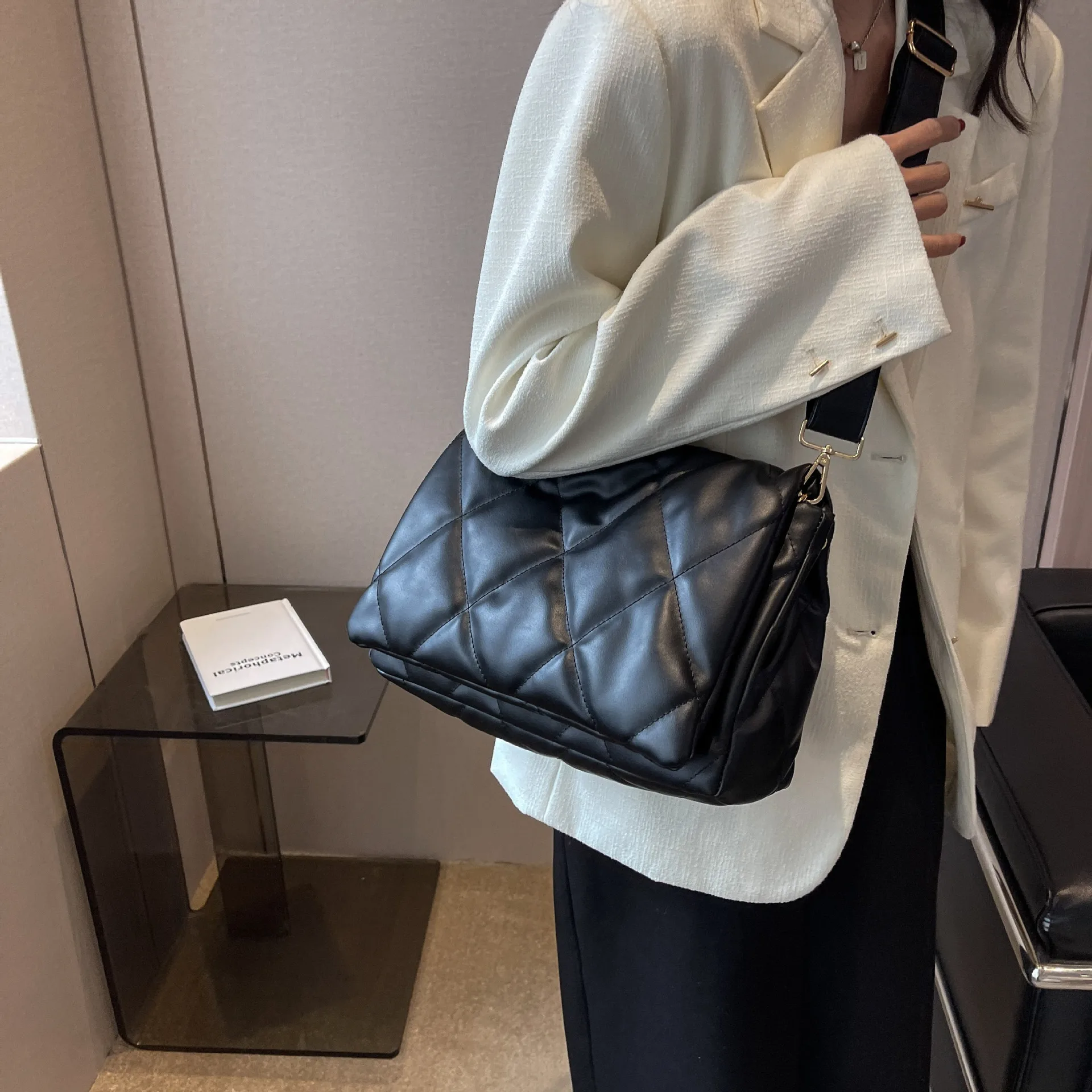 

2025 Spacious Cube Bag Women's Multi-Way Shoulder Crossbody Purse Vegan Leather Day To Night Commuter Tote Handbags