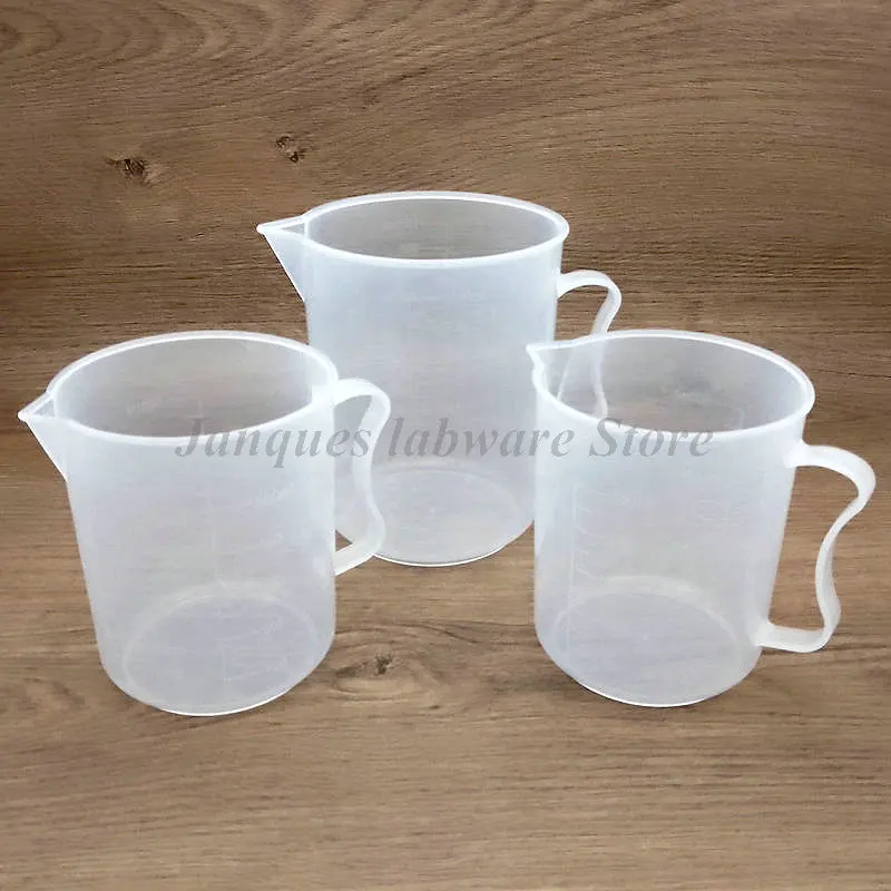 

1 шт. лабораторная прозрачная утолщенная градуированная лабораторная пластиковая мерная чашка 250/500/1000/2000/3000 мл ПП Мензурка с ручкой