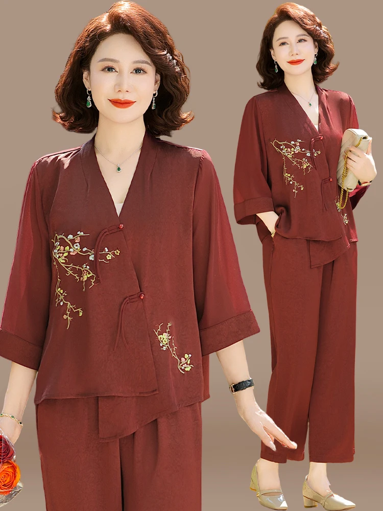 

New 2025 Chinese Sle Small irt Set for Mom Spring Summer Faionable Top And Bot Loose Fit Long Pants V Ne Floral