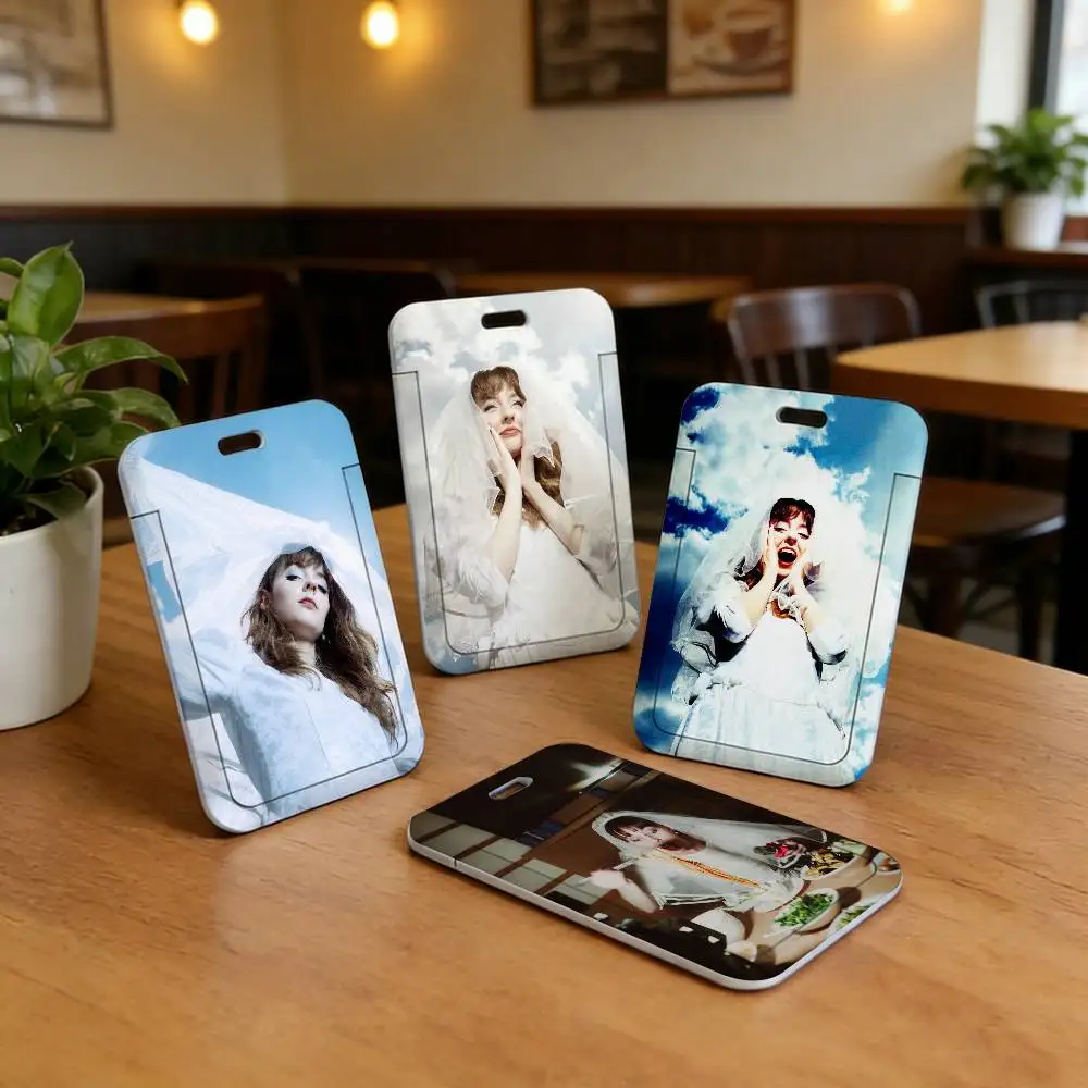 

J-Jenny On Holiday Quicksand Heart Lanyard Neck Strap Card Covers Holders, Idol Card Case, Badge Holder, ID Cover with Hang Rope