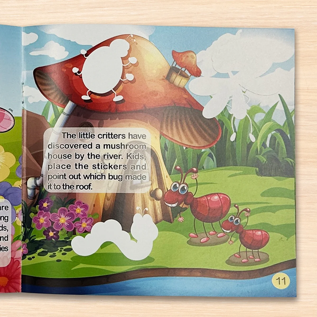 Bugs and Insects: Discover Nature with Moving Paper Crafts and Stickers
