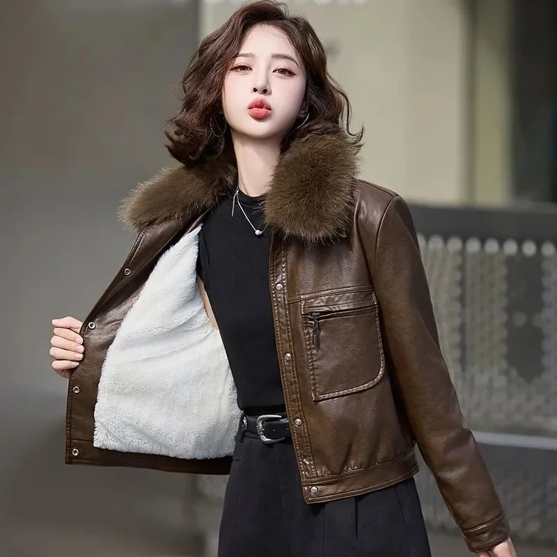 

2025 Fashion Short Leather Jacket Women's Fleece Thicken PU Coat Autumn Winter Fur Collar Loose Tops Streetwear Lady Outerwear