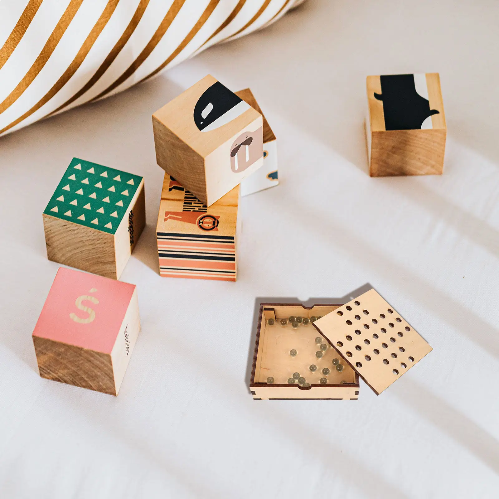 

Набор для игры в шашки: развивающая доска из дерева и стекла для тренировок и развлечений