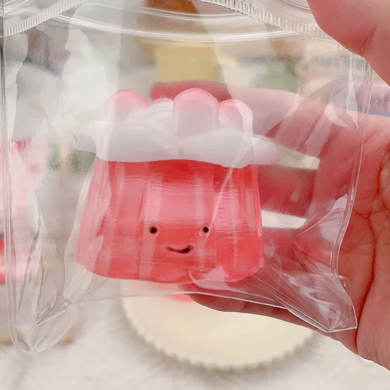 1 Pz Kawaii Cristallo Budino Torta Appiccicoso Spremere Giocattolo Morbido Realistico Gelatina Glitter Squishy Alleviare Lo Stress Giocattoli anti-stress Regalo Del Capretto