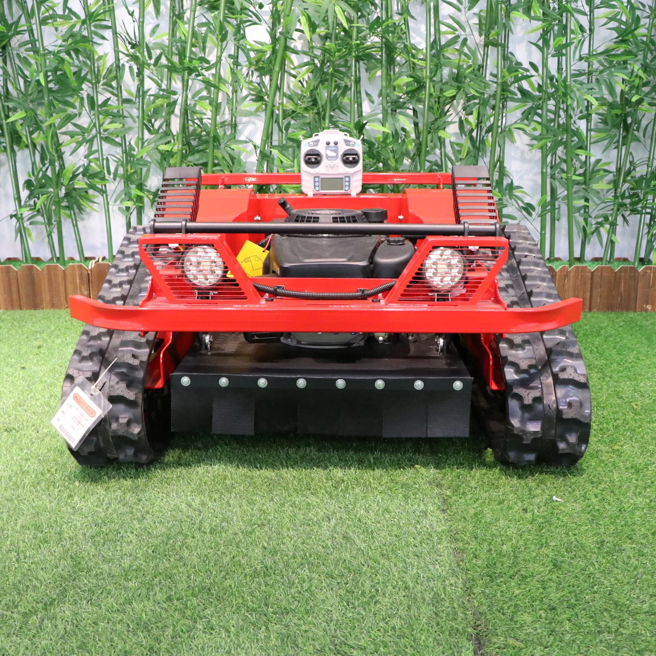 

Индивидуальная газонокосилка, мощная гусеничная газонокосилка с дистанционным управлением, онлайн-консультации с клиентами по вопросам красоты и ухода, индивидуальное обслуживание.