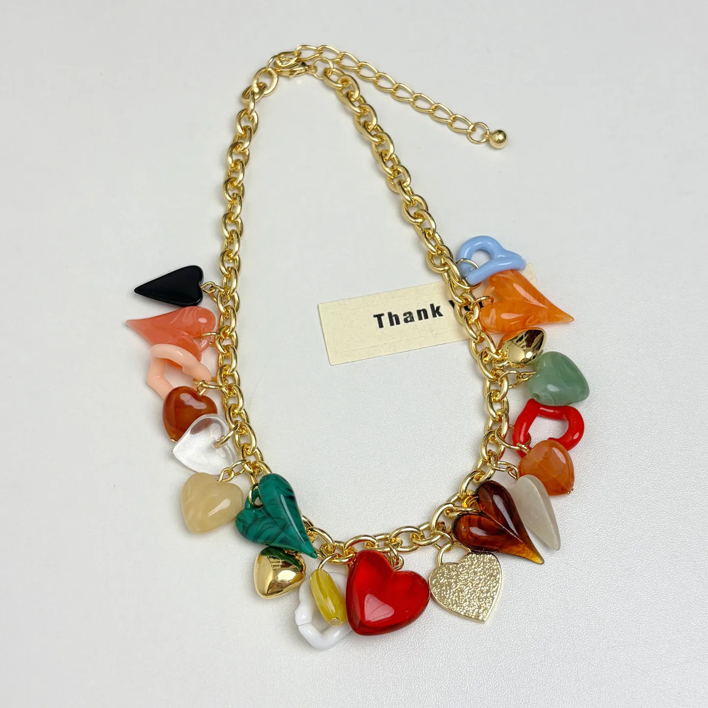 New Colorful Resin Heart Charm Necklace for Women Dopamine Vacation Style Statement Choker Bold Design Summer Beach Jewelry Gift