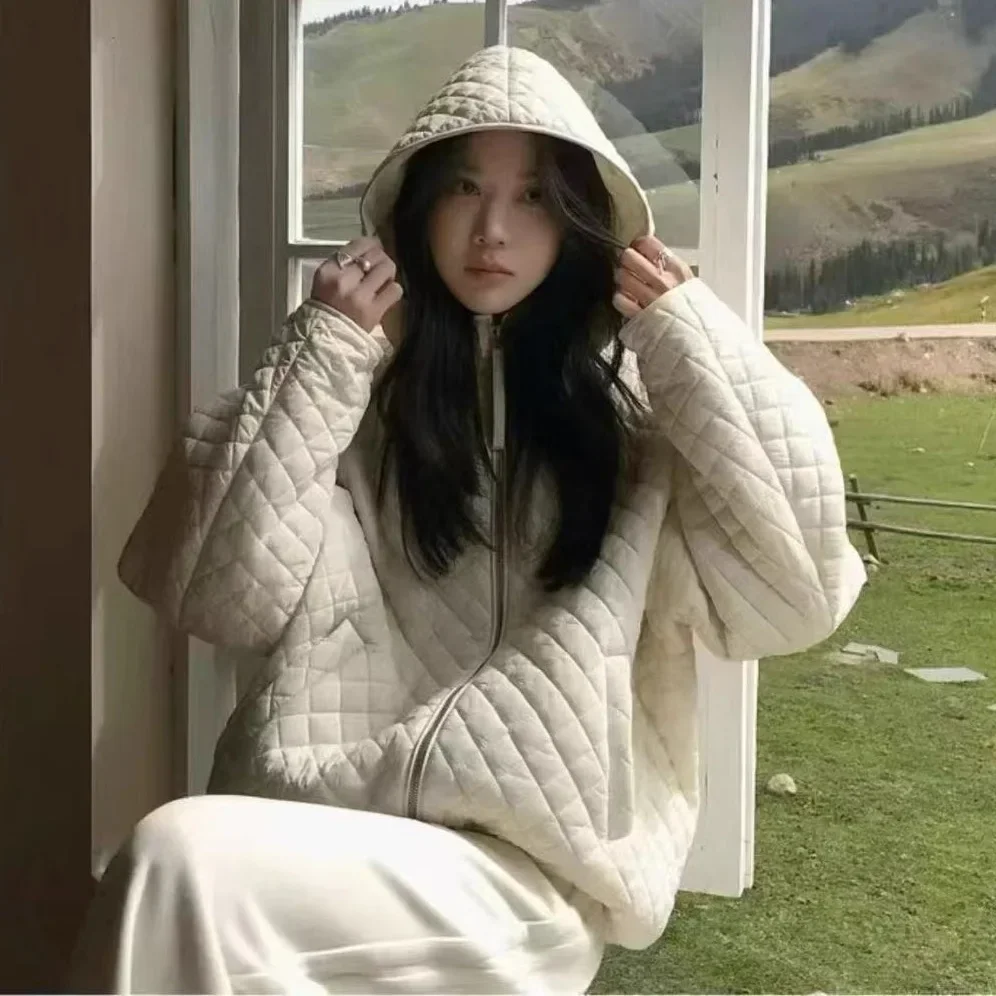 

Autumn and Winter Fashion Lightweight 90 White Duck Down Women's Down Jacket Hooded Jacket