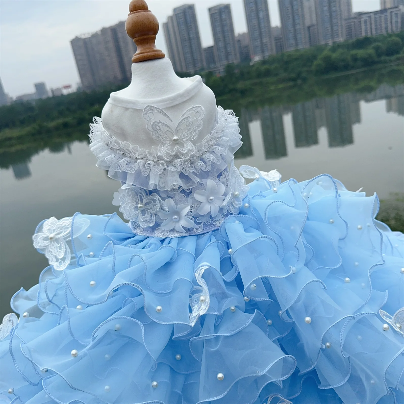 Original Luxury Pet Dog Clothes Pure Handmade Fine Flower Butterfly Pearl Embroidery Long Tail Lace Dresses For Small Medium Dog