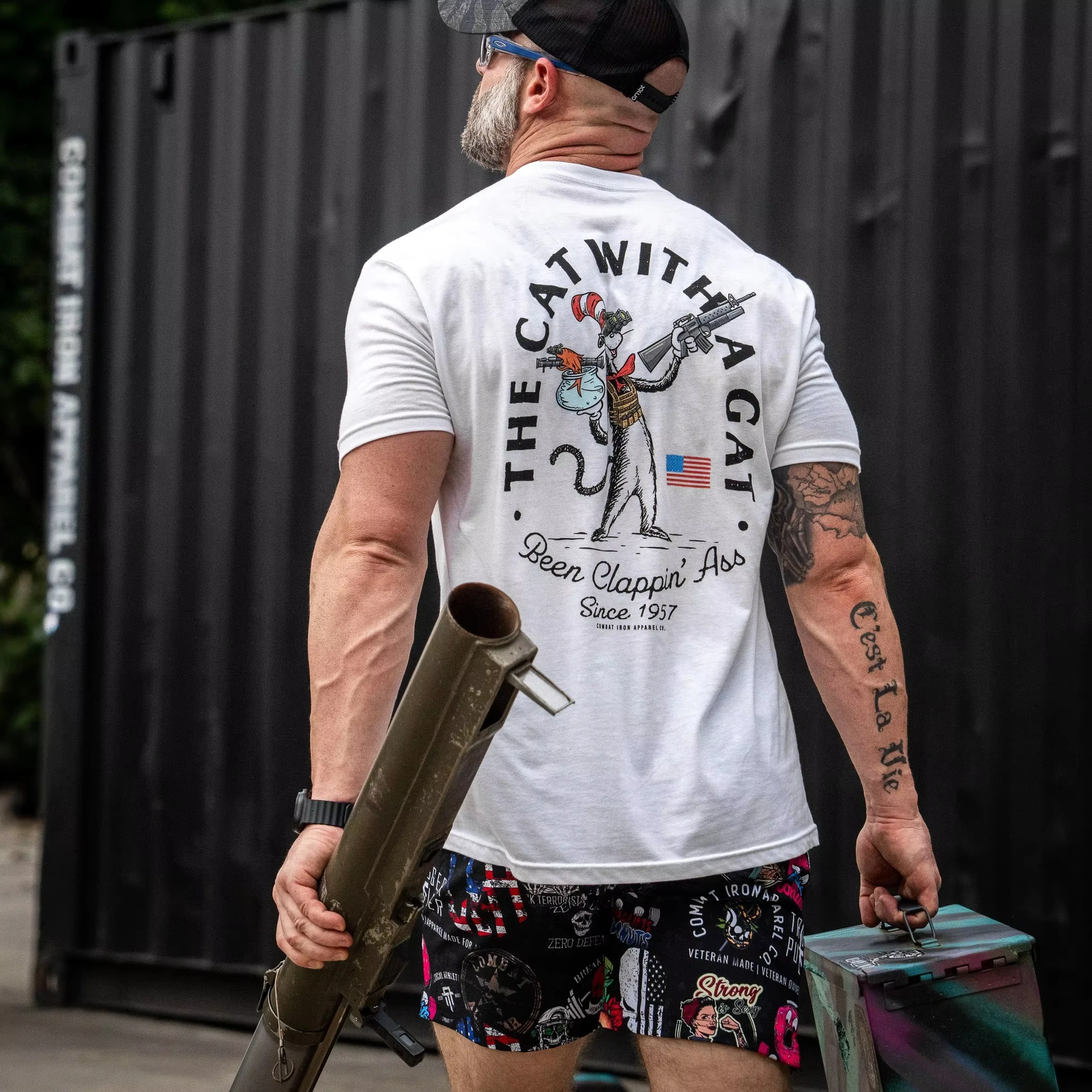 The Cat with A Gat Remix Men's T-Shirt - Combat Iron Military T-shirt - Suitable for Sports Wear Pure Cotton
