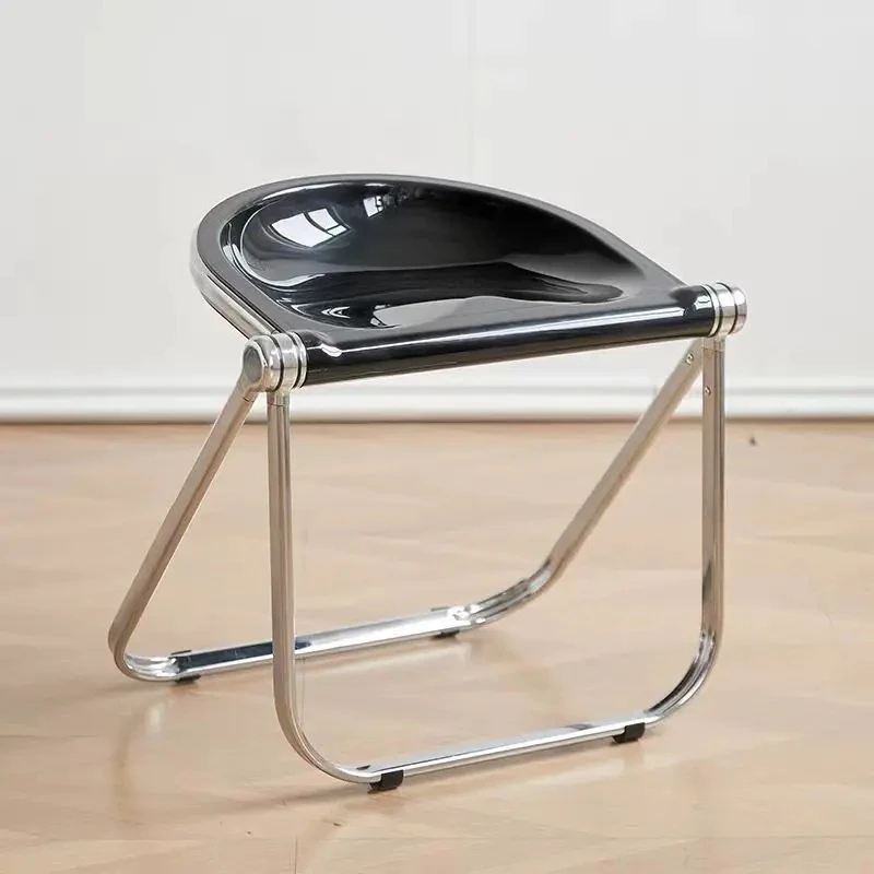 

Minimally designed folding stool, folding bar stool, dining chair, event party stool, simple dressing stool, portable rest stool