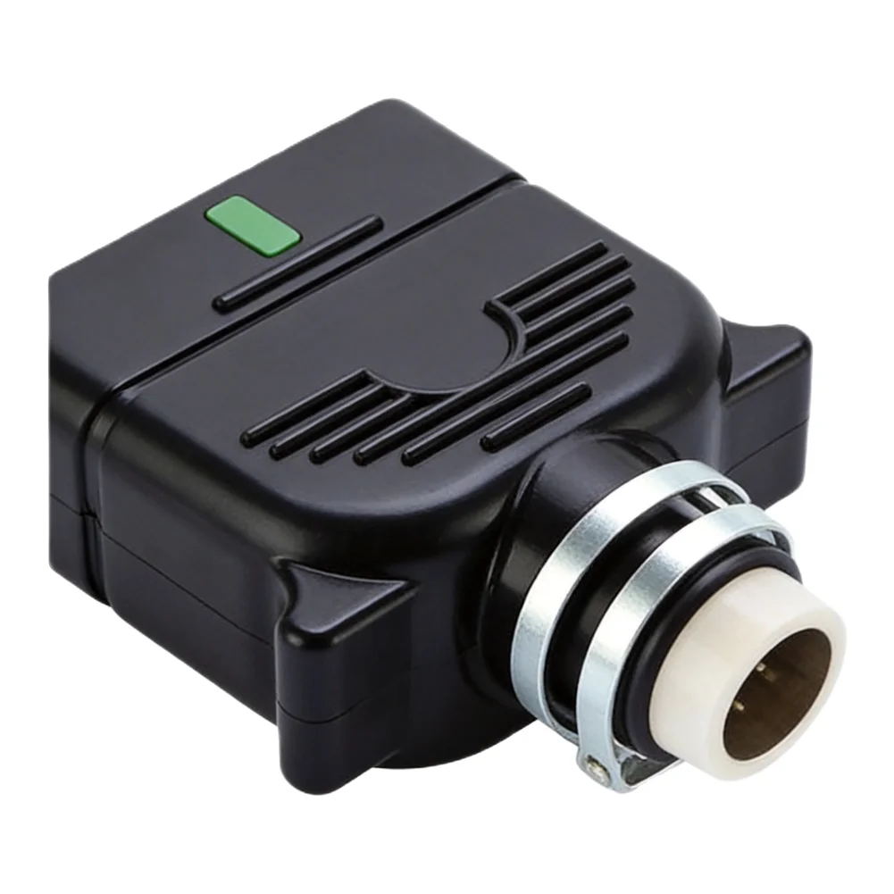 30A 250V AC Battery Charging Socket with IP67 Protection for Outdoor Use on For Forklifts and Sightseeing Vehicles