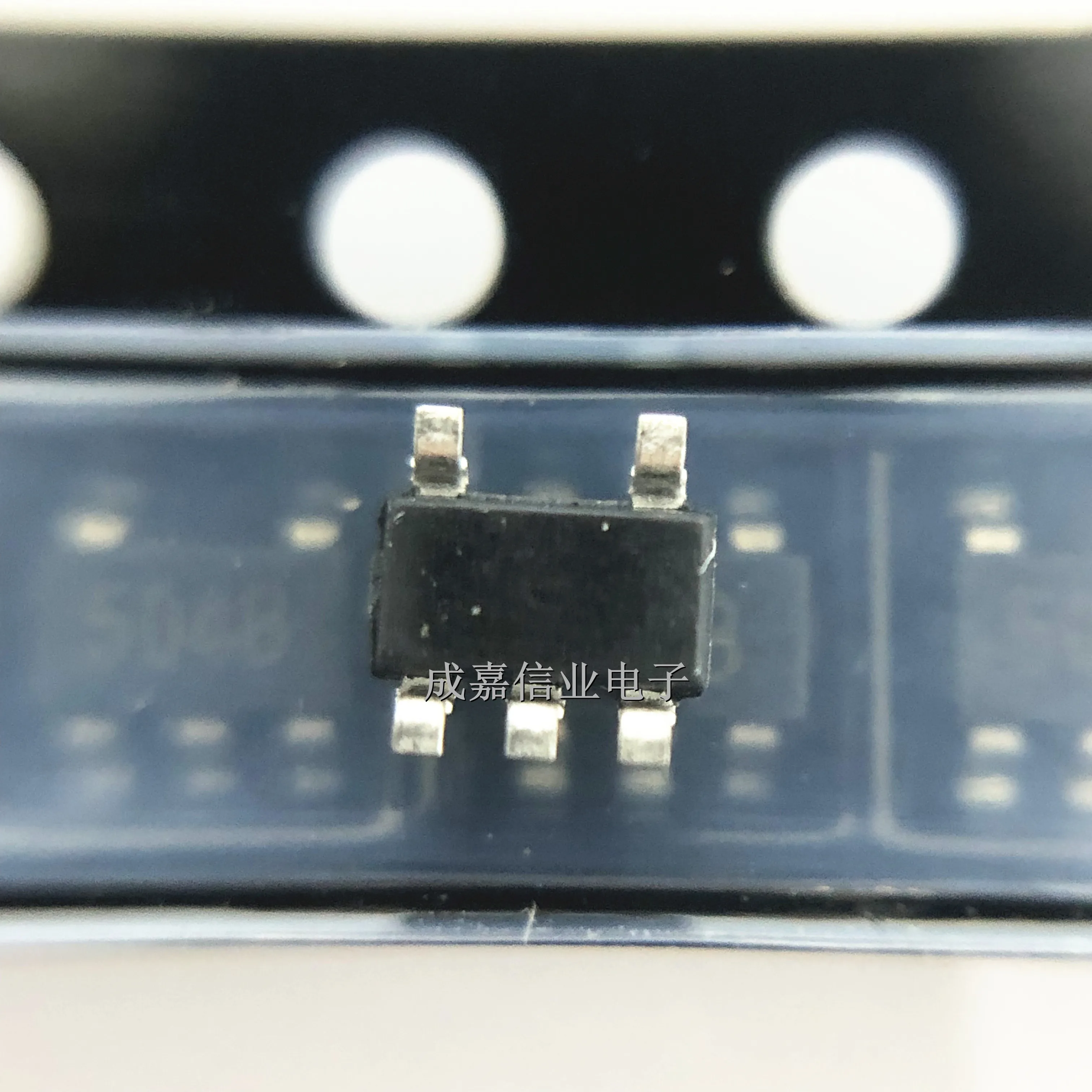 10pcs/Lot SP0504BAHTG SOT-23-5 MARKING;504B ESD Protection Diodes / TVS Diodes Operating Temperature:- 40 C-+ 125 C